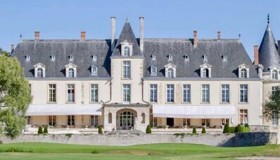 Închiriați un elicopter pentru Château D’Augerville lângă Fontainebleau