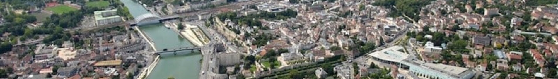 Pontoise Cormeilles: închiriere avion privat 