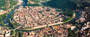 Besançon La Vèze : închiriere avion privat 