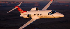 LEARJET 40 XR închiriere avion privat 