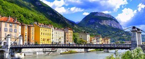 Grenoble Isère : închiriere avion privat 