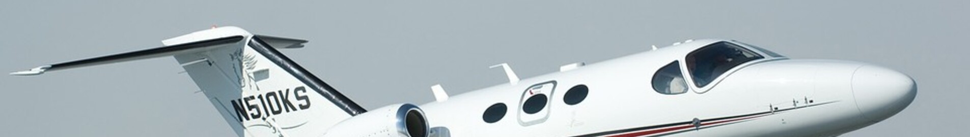Citation Jet Mustang sau Embraer Phenom 100 – Cum să alegeți?
