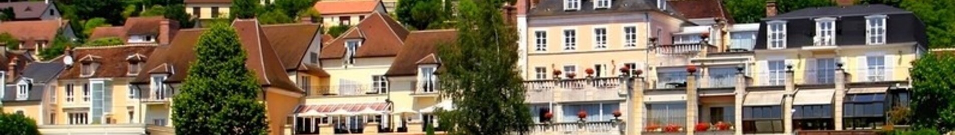 Închiriați un elicopter pentru La Côte Saint-Jacques în Joigny