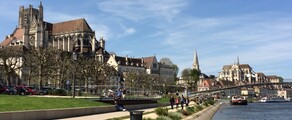 Sucursale Auxerre: închiriere de avioane private 