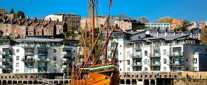 Bristol închiriere avion privat 