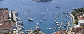 Hvar : închiriere avion privat 