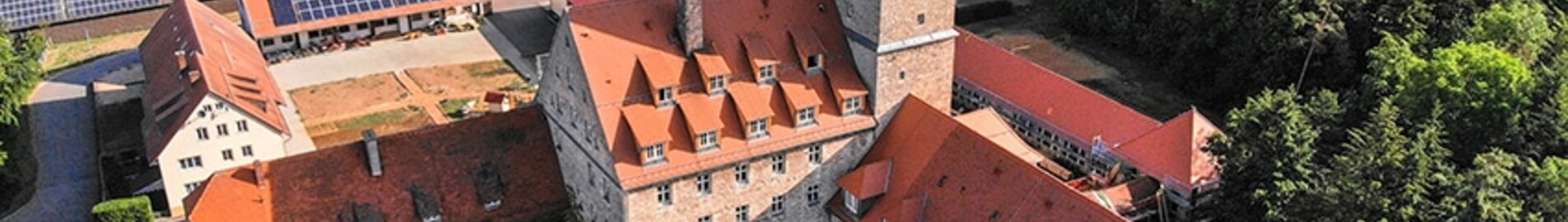 Burg Feuerstein: închiriere avion privat 