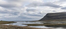 Vestmannaeyjar : închiriere avion privat 