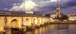 Castres : închiriere avion privat 