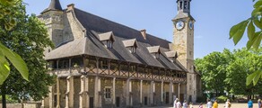 Montlucon Domerat : închiriere avion privat 