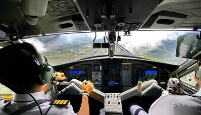 Devenirea unui pilot în Franța: Top 6 cele mai bune școli de aviație