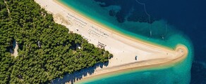 Insula Brac : închiriere avion privat