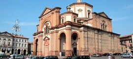 Foggia Amendola Mil : închiriere avion privat 