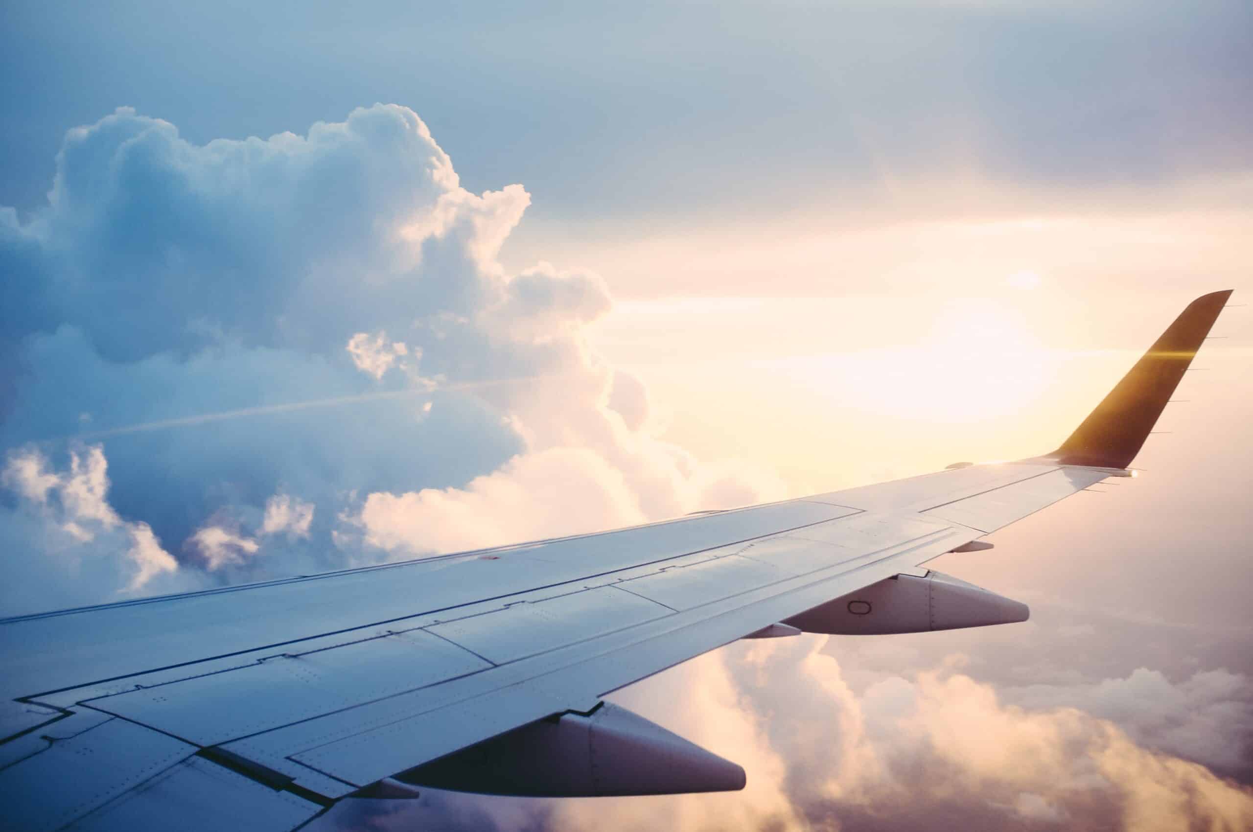Air nostrum compagnie aérienne aile avion dans les nuages