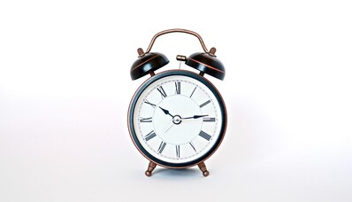 Cum gestionați jet lag-ul în aviația de afaceri, cum calculați ora UTC și cum limitați jet lag-ul?