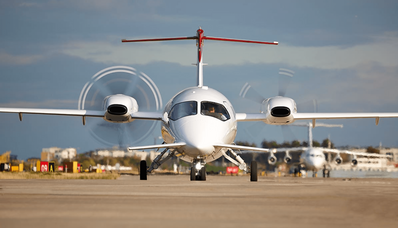 Aviație de afaceri sau aviație privată, ce termen trebuie să folosiți?