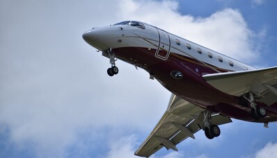 Accent pe zborurile charter ilegale cu avionul privat