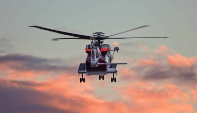 Închiriați un elicopter de transport.