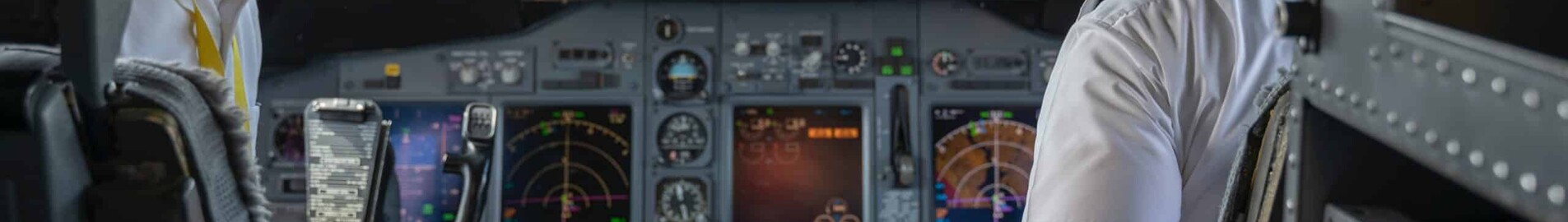 Echipajul: de câte persoane ai nevoie la bordul unui avion privat?