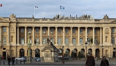 Hotel de lux în Paris: la Hotel de Crillon, experimentați luxul și eleganța în inima Parisului