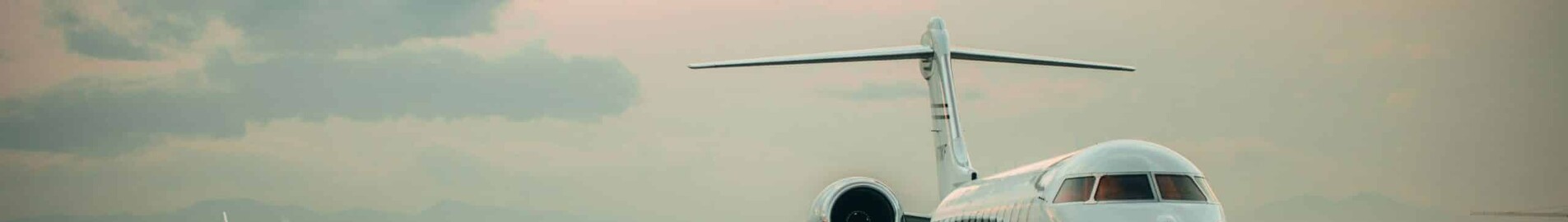 Tarifele pentru avioane private: cât costă închirierea unui avion privat