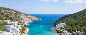 Cannes - Ibiza: închiriere avion privat