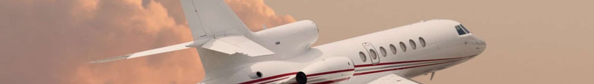 Poate un avion privat să zboare mai repede decât un avion comercial?
