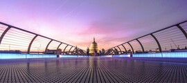 Londra - Amsterdam : închiriere avion privat