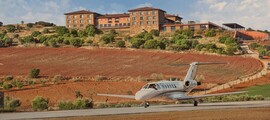 Huesca Pirineos : închiriere avion privat 